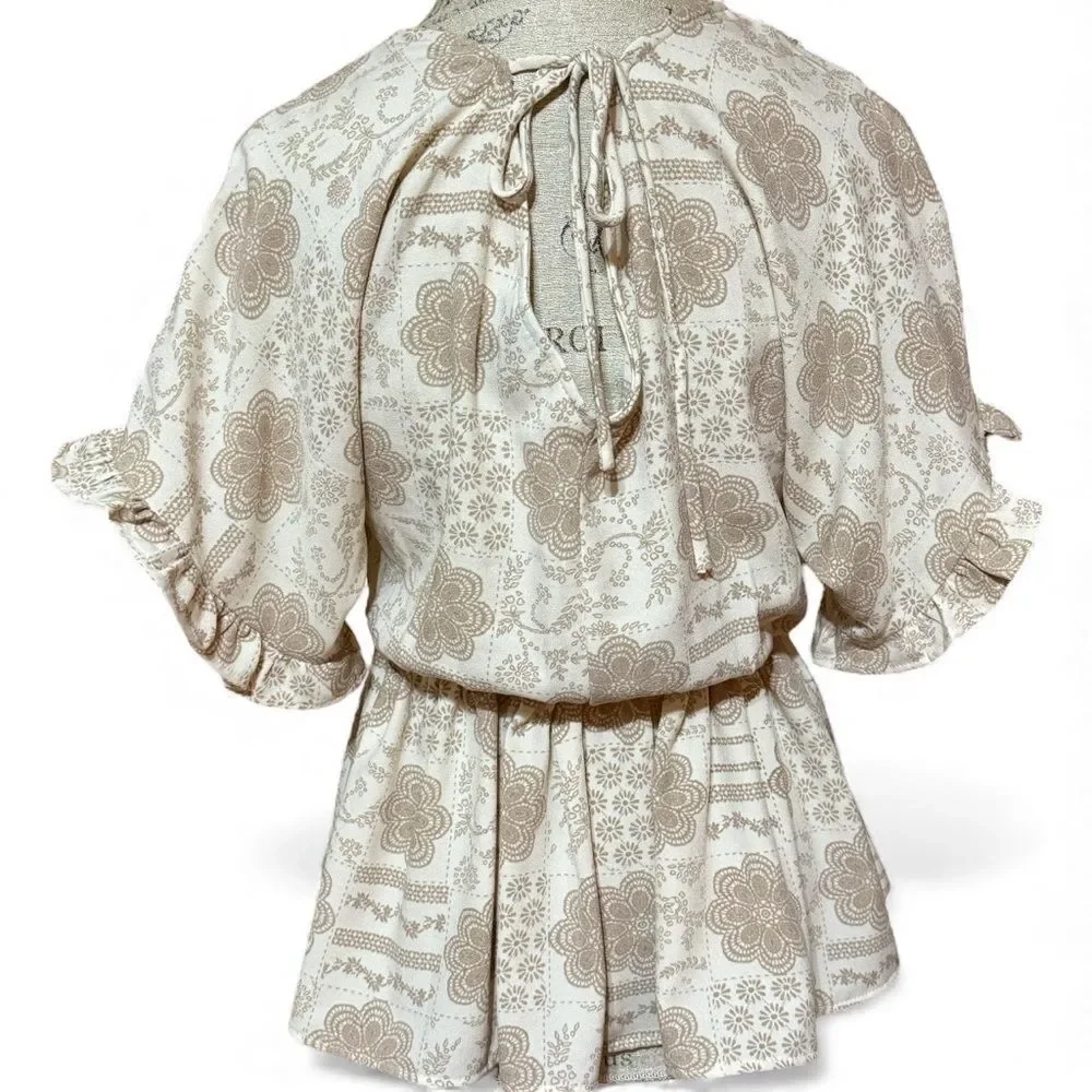 Daytrip Medallion Print Peplum Top Ivory Tan Size Small - Picture 3 of 10